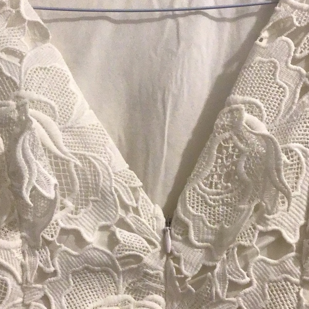 NEW WHITE SHORT WEDDING DRESS 3-D FLOWERS SZ S - Picture 9 of 12